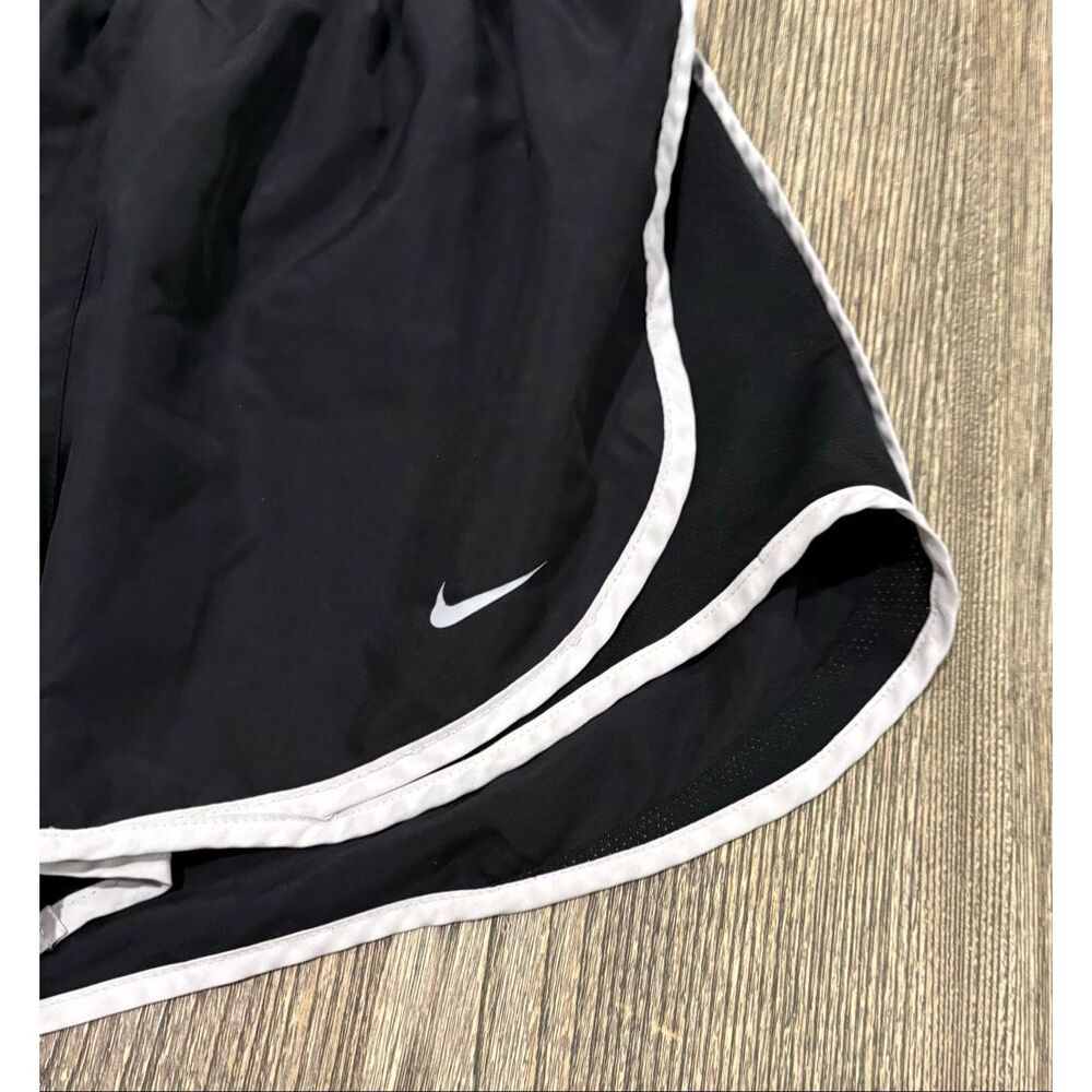 Nike Dri-Fit Womens Running Shorts Rubber Waistband Swoosh Logo Black Size M - Picture 2 of 6